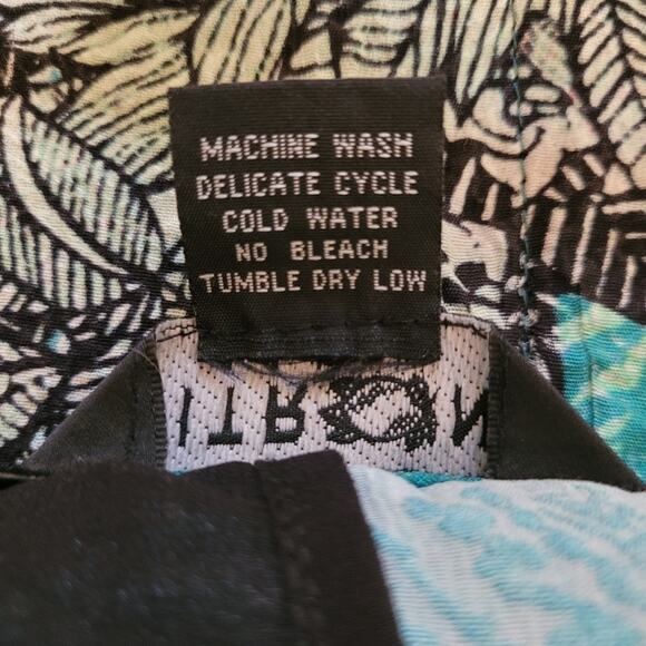 Citron Aqua Floral Pullover Silk Top with Sheer Black Asymmetric Panel, Sz Med - Picture 7 of 8